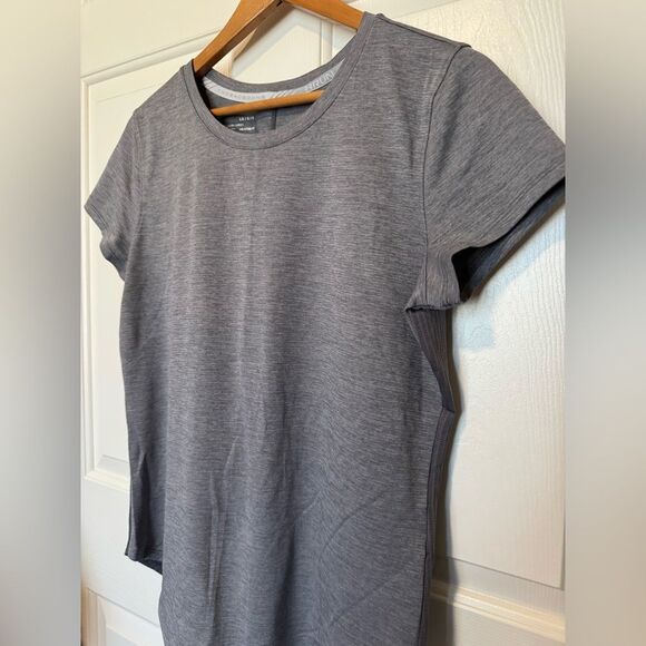 Under Armour Gray Fitted Short Sleeve T-Shirt - Picture 2 of 7